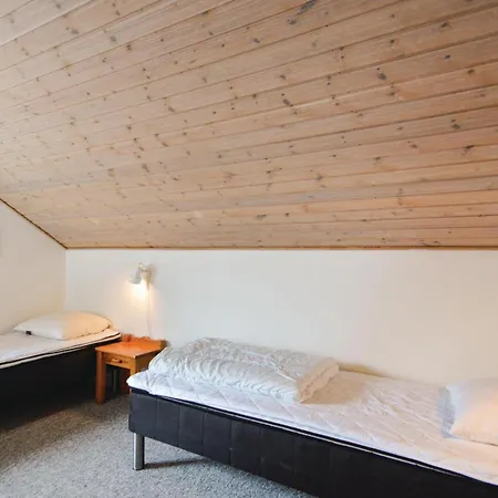 125 Apartment *
